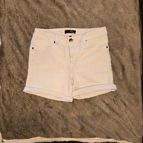 1822 Women’s White stretch Denim Shorts-SIZE 10-EXCELLENT CONDITION - Picture 5 of 8